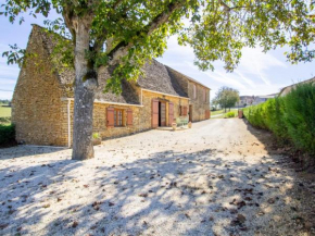 Maison rustique avec jardin et équipements pour enfants, proche Sarlat - FR-1-616-394